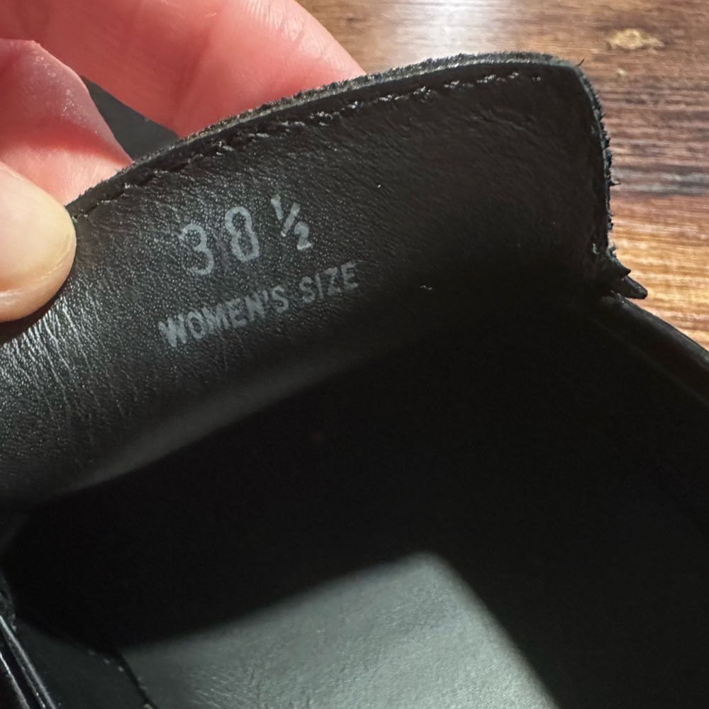 Tod's Black Patent Leather Penny Loafers 38 1/2 - Picture 5 of 10